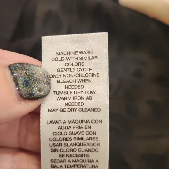 Chico's Black and Tan  Patterned Blouse Size L (2) - Picture 6 of 9